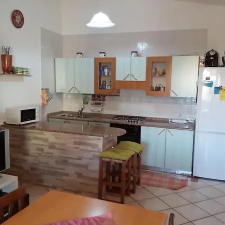 Apartamento Appartamente Moderno E Accessoriato. Pula