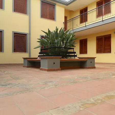 Апартаменты Appartamente Moderno E Accessoriato. *