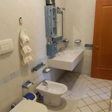 Appartamente Moderno E Accessoriato. Pula