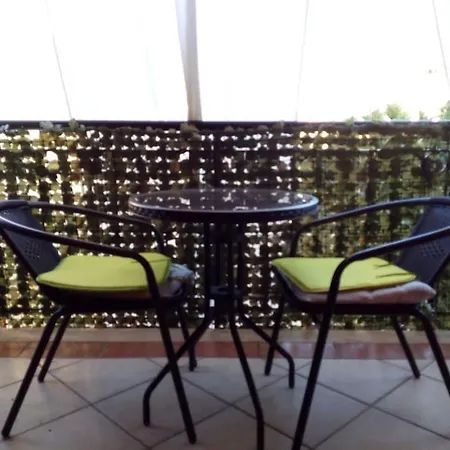 Appartamente Moderno E Accessoriato.